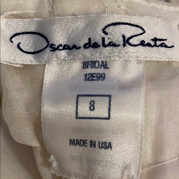 Rare Oscar de la Renta gown - Picture 3 of 16